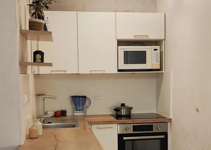 Your Lovely Parisian 2 Rooms Apartment With Private Terrace - Jourdain